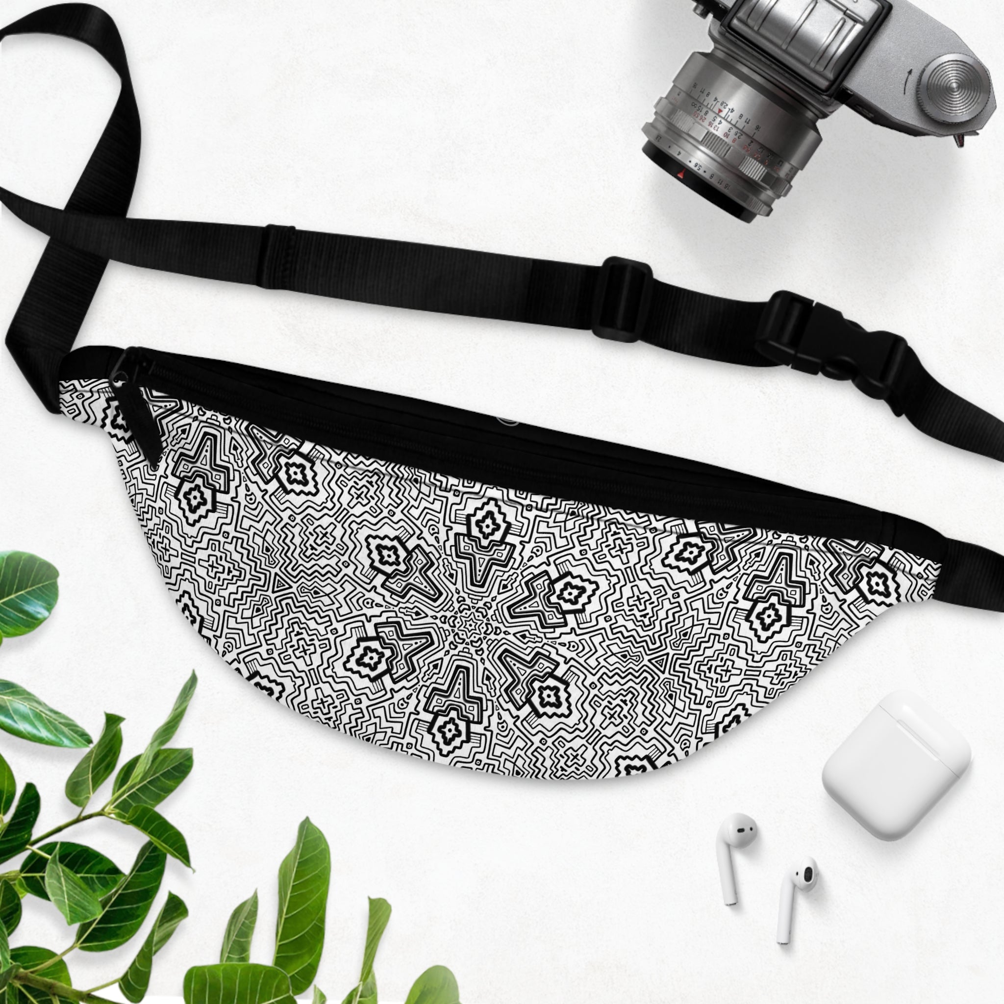 Mandala Mosaic Fanny Pack – Black & White Geometric Waist Bag #mb98754